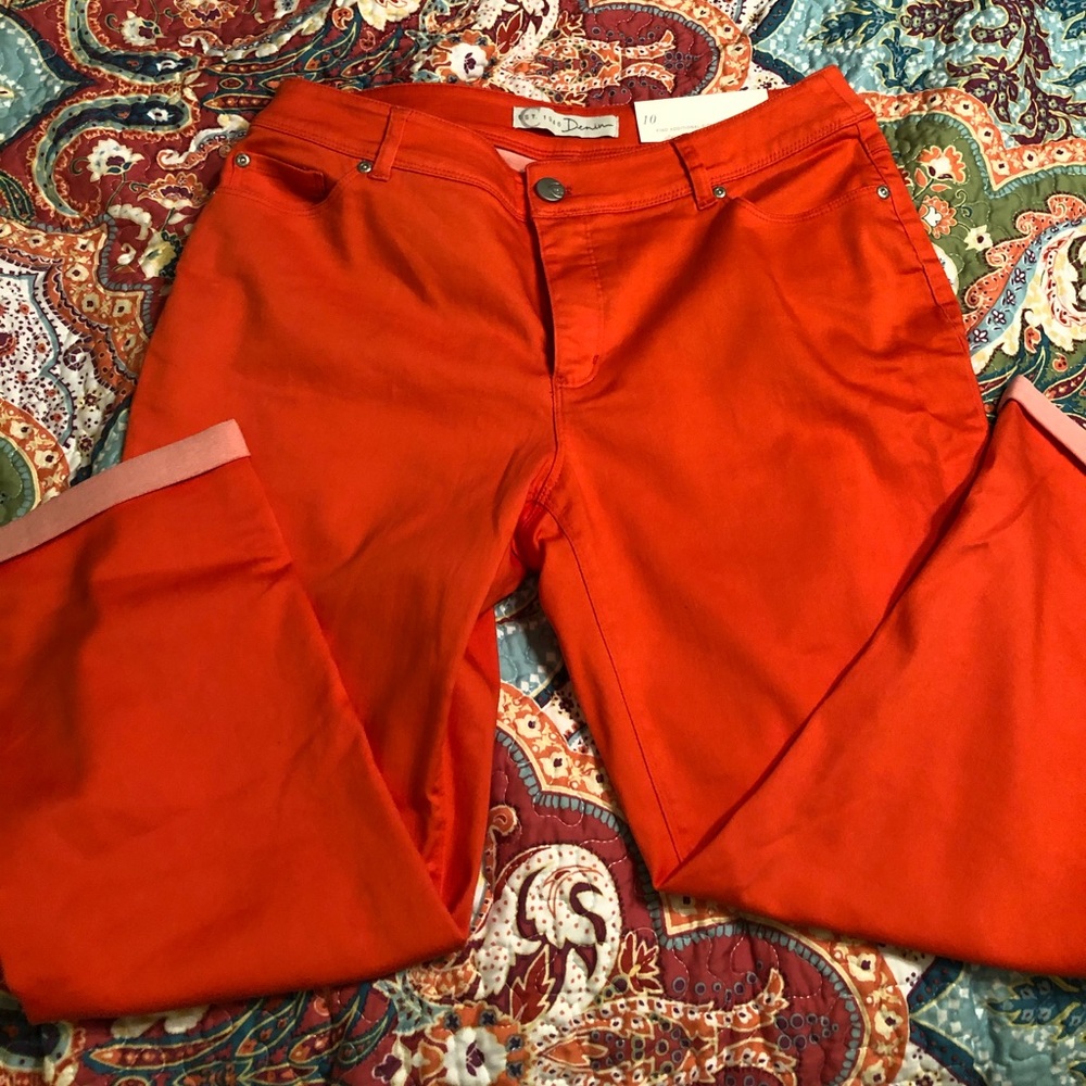 Capri crop pants
